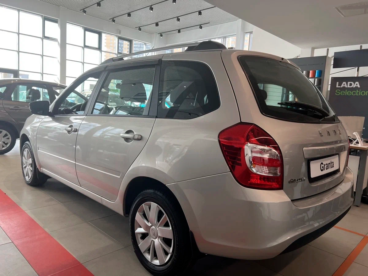 Lada Granta Универсал в Ставрополь - фото №2